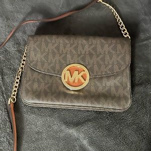 Michael Kors Authentic Crossbody bag